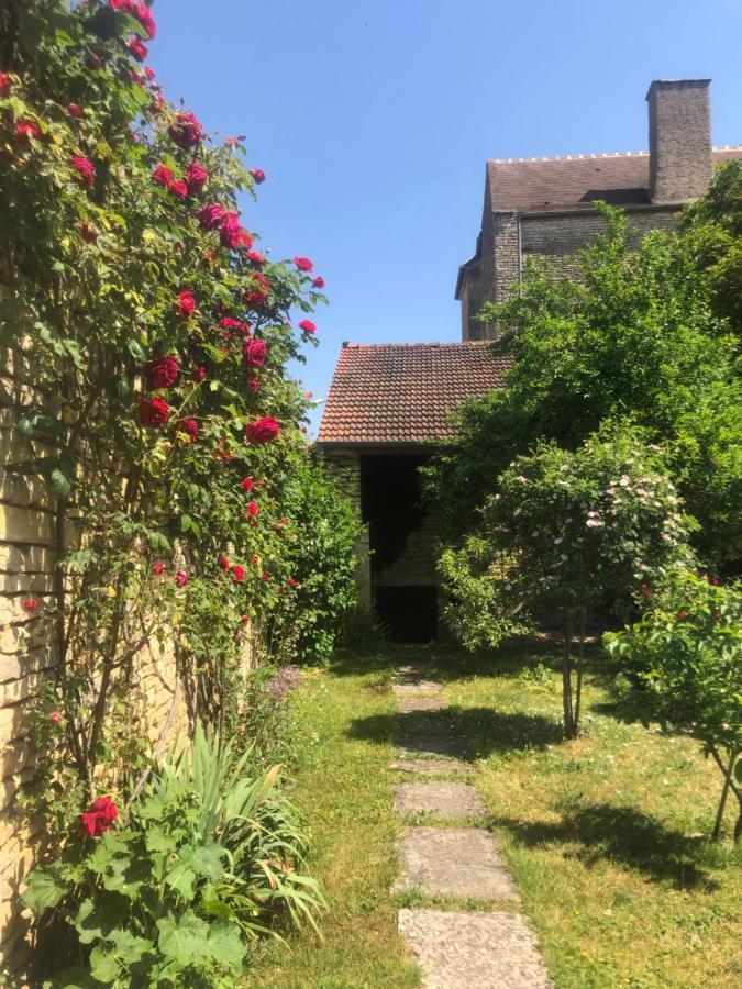 Villa La Victoire De Noyers Exterior foto